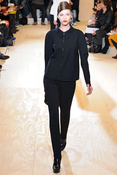 Look 8